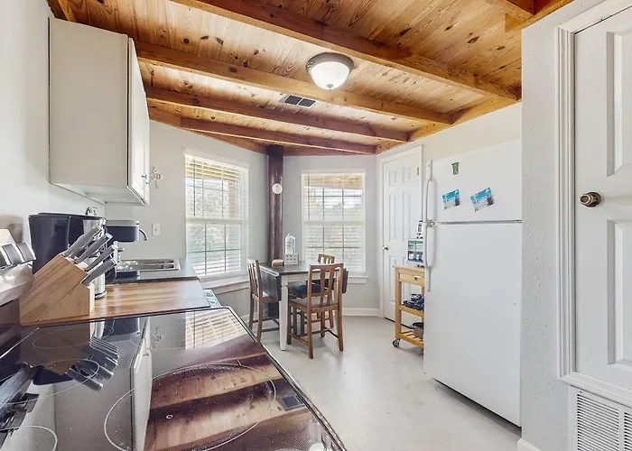 2-story Near The With Deck Outdoor Shower W&ds 2 Kitchens * Gulf Shores